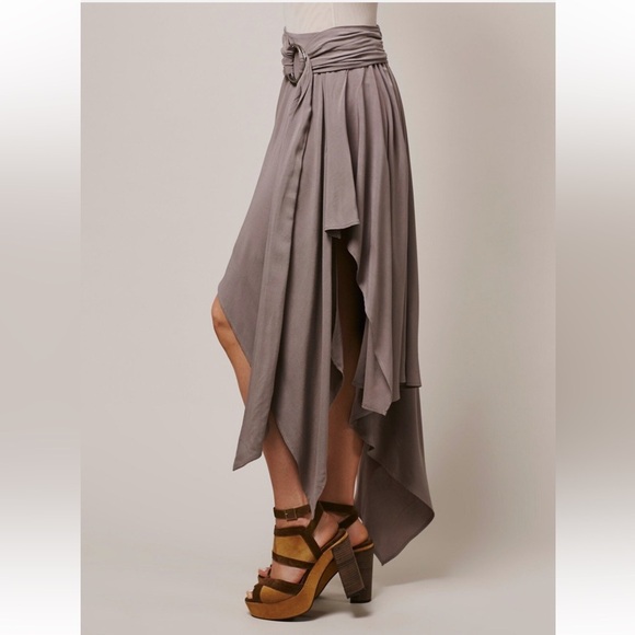 Free People Madison Asymmetrical Grey Ring Skirt NWT Women’s 6 - Picture 3 of 12